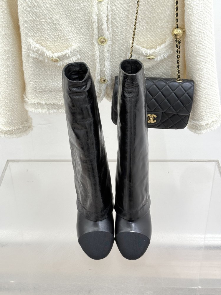 Чоботи жіночі фото 4