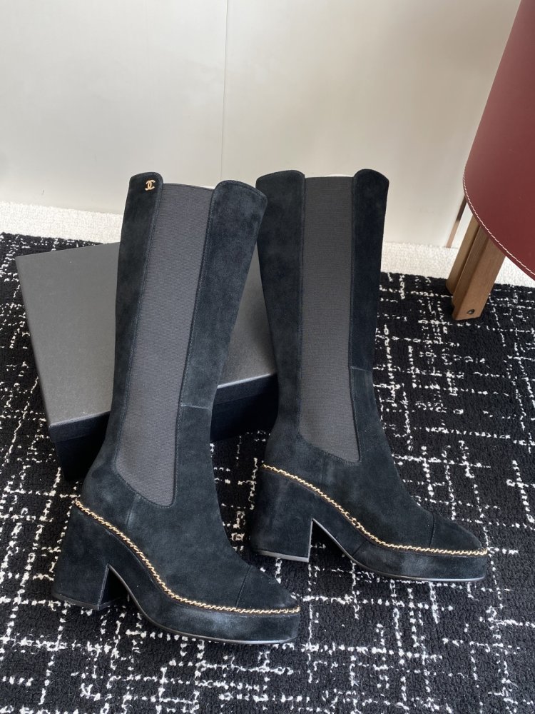 Чоботи жіночі фото 4