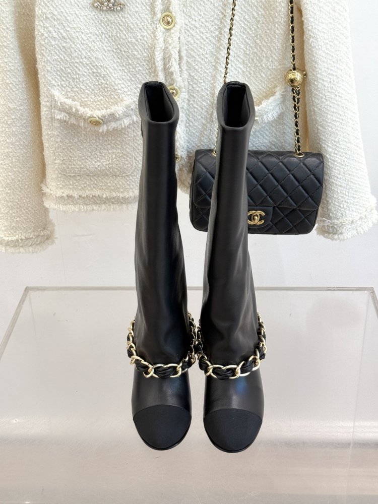 Сапоги женские фото 4