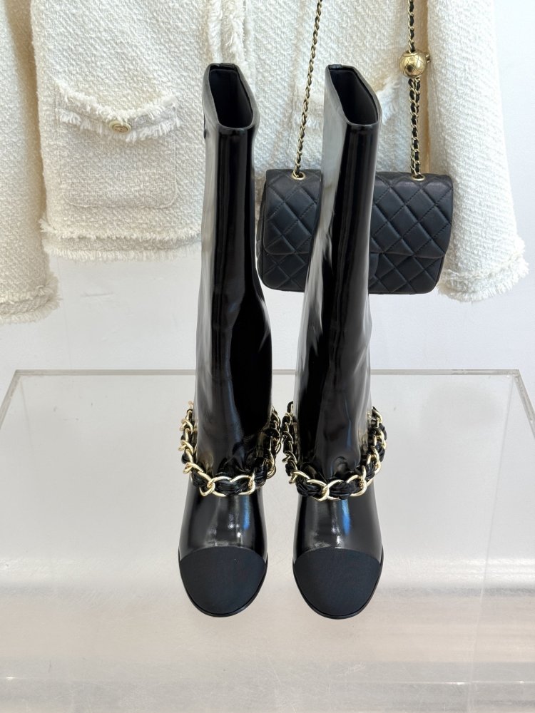 Чоботи жіночі фото 4