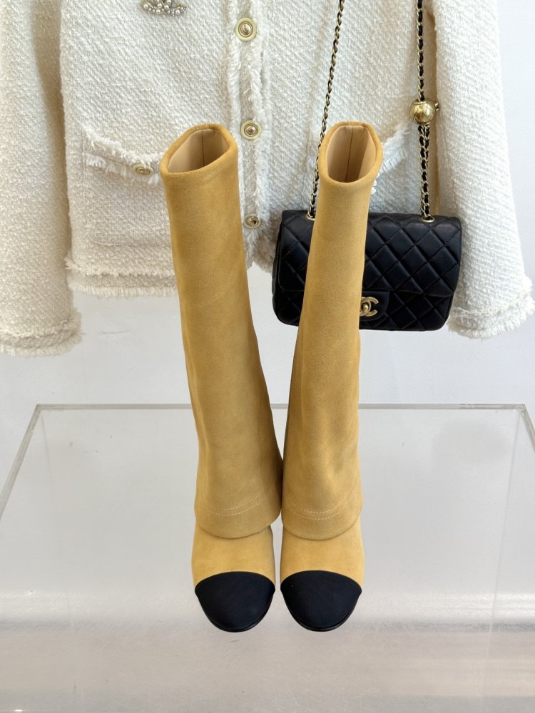 Сапоги женские фото 4