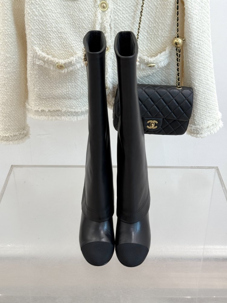 Чоботи жіночі фото 4