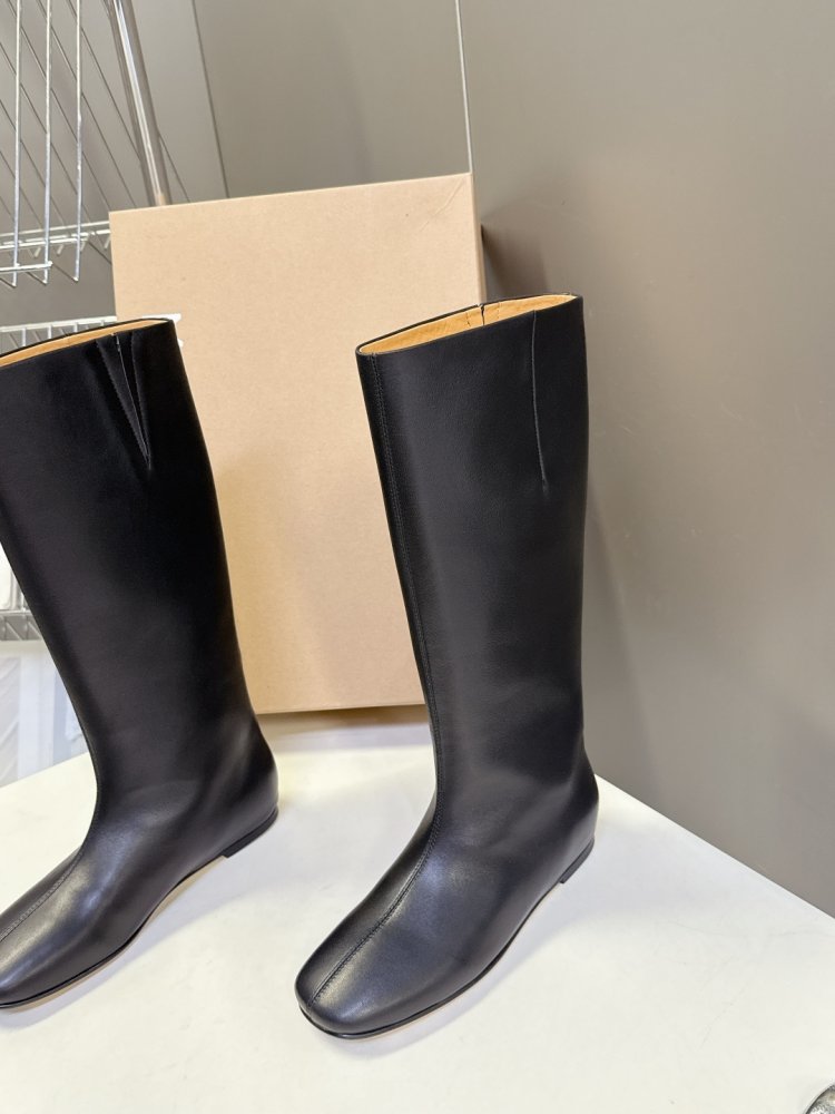 Boots women's фото 4