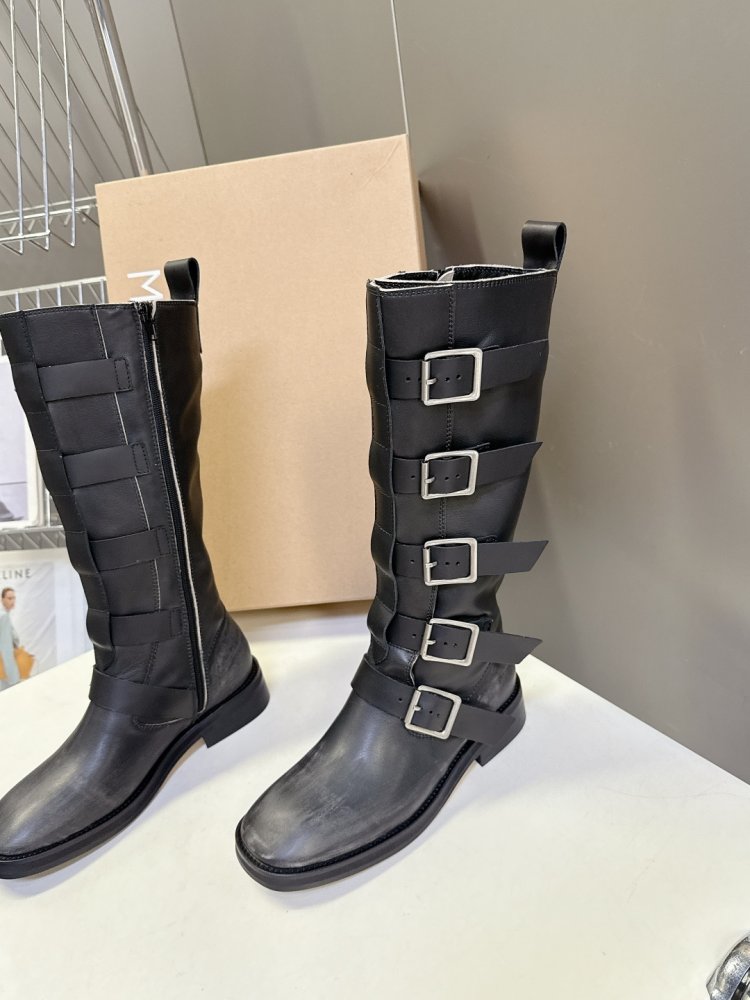 Сапоги женские фото 4