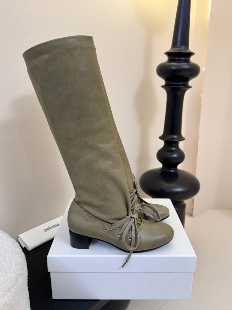 Сапоги женские фото 4