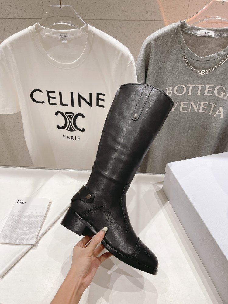 Чоботи жіночі фото 4