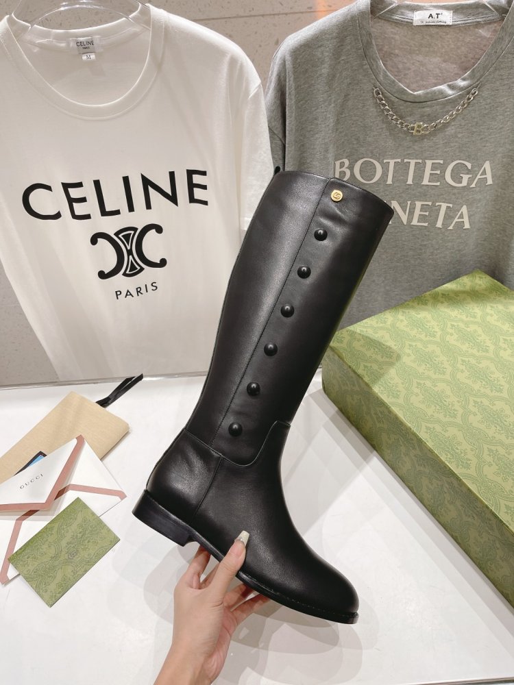 Сапоги женские фото 4