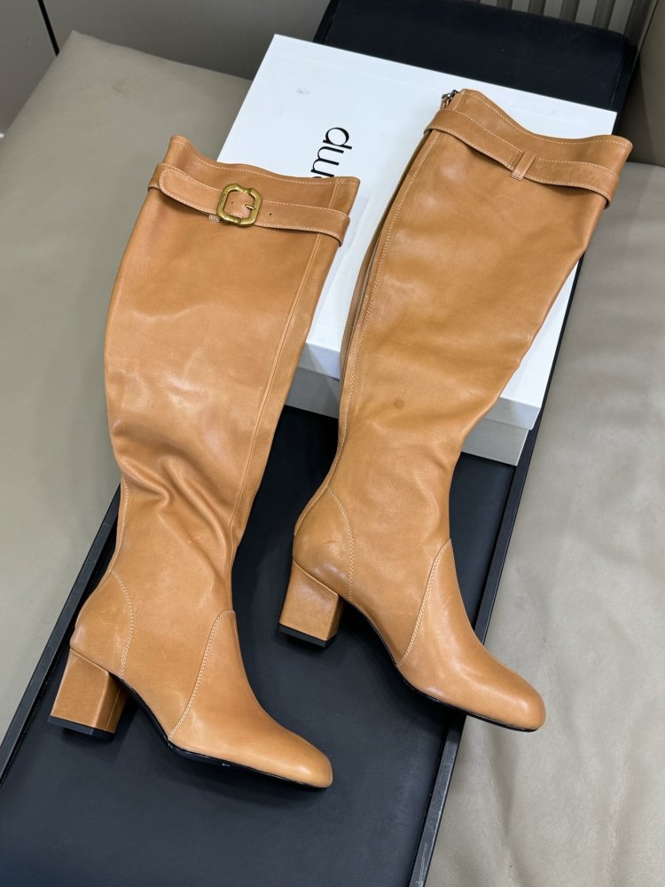 Сапоги женские фото 4