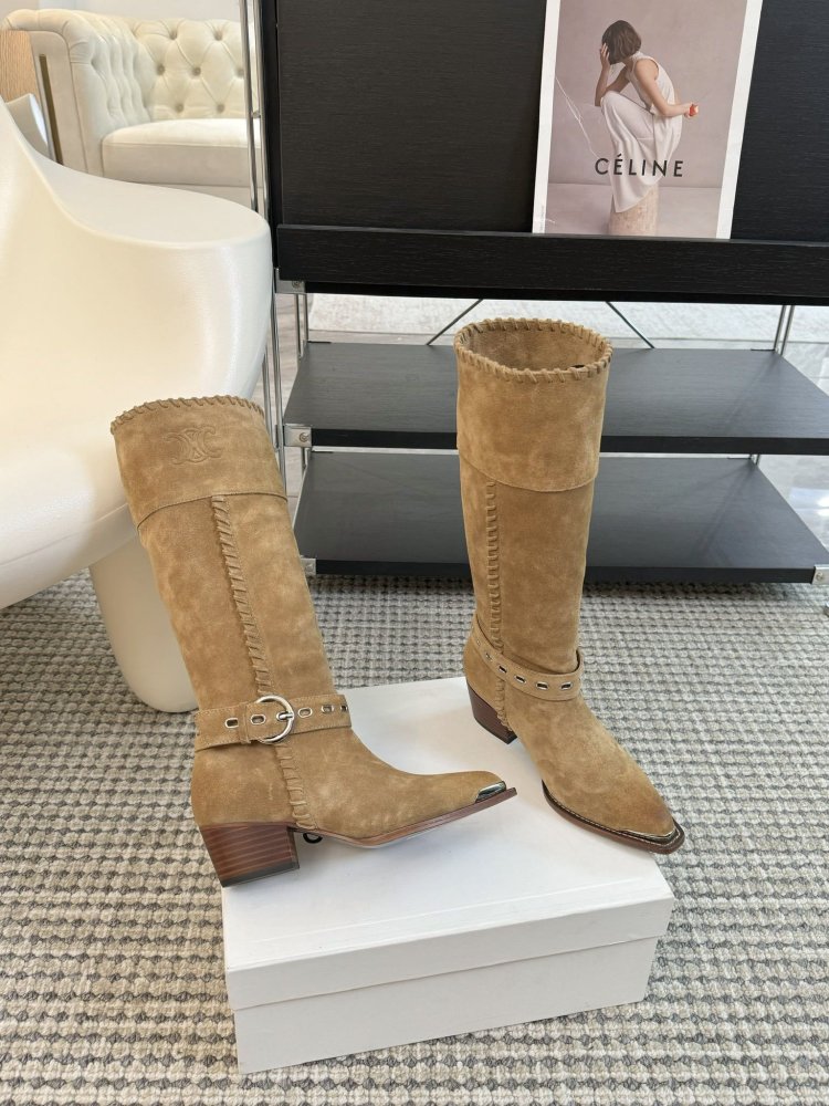 Сапоги женские фото 4