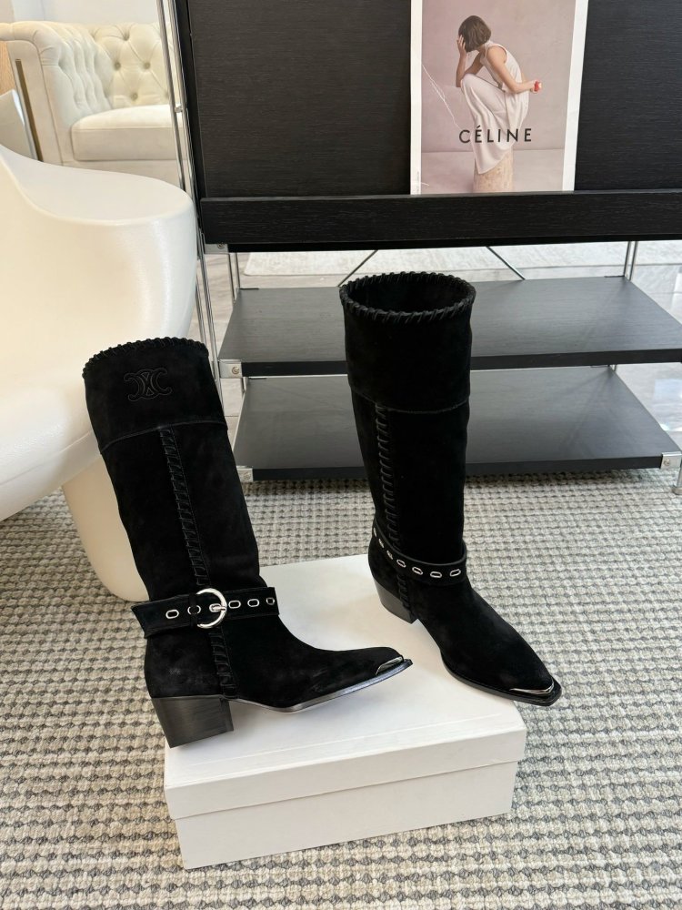 Сапоги женские фото 4