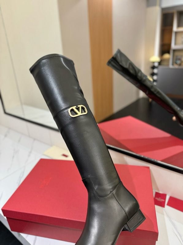 Сапоги женские фото 4