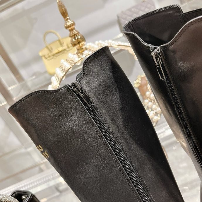 Сапоги женские фото 4