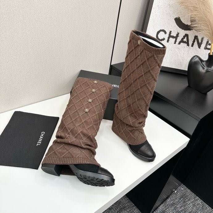 Сапоги женские фото 4