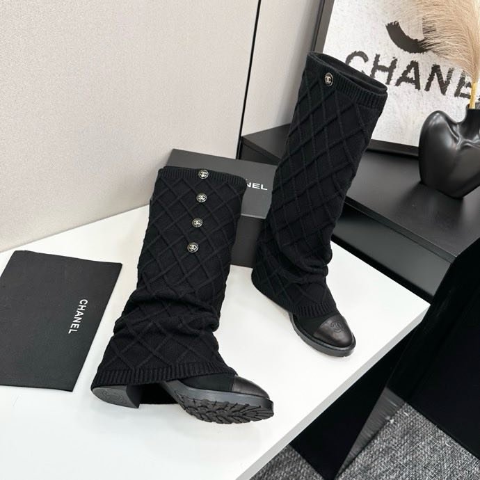 Сапоги женские фото 4