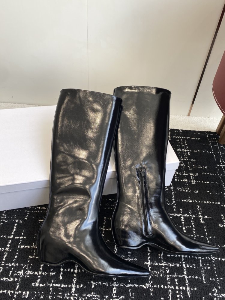 Сапоги женские фото 4