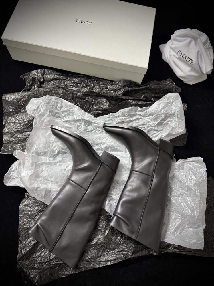 Сапоги женские фото 4