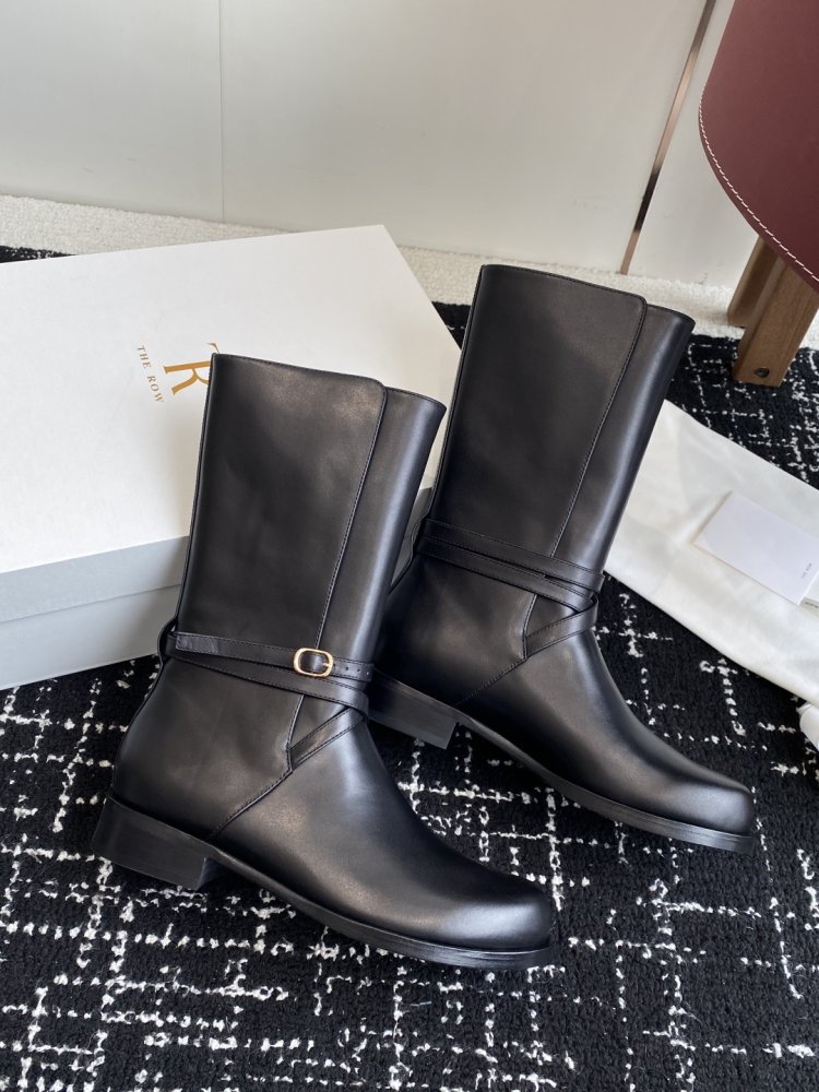 Сапоги женские фото 4