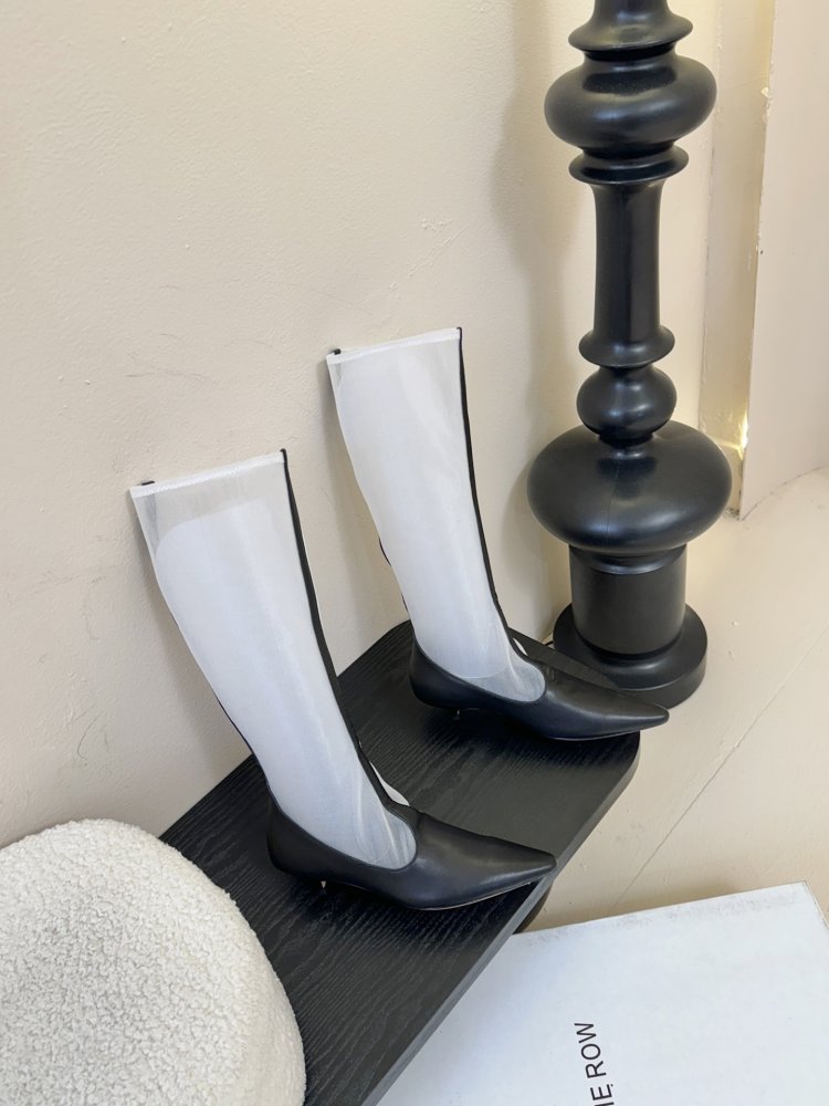 Сапоги женские фото 4