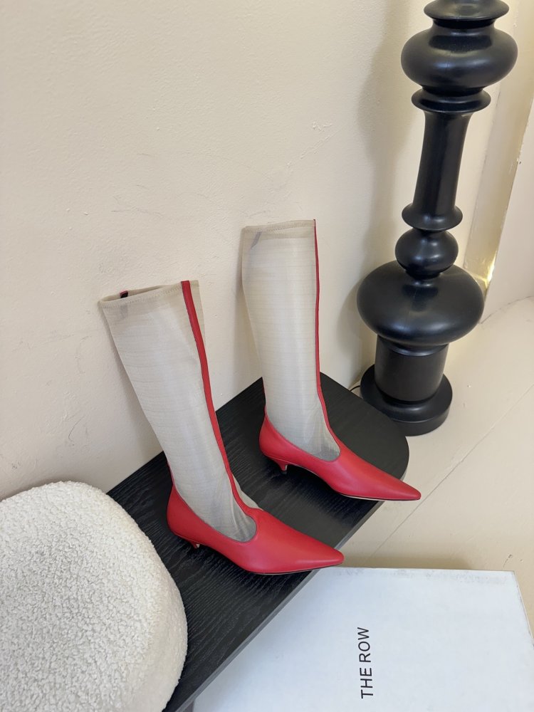 Сапоги женские фото 4