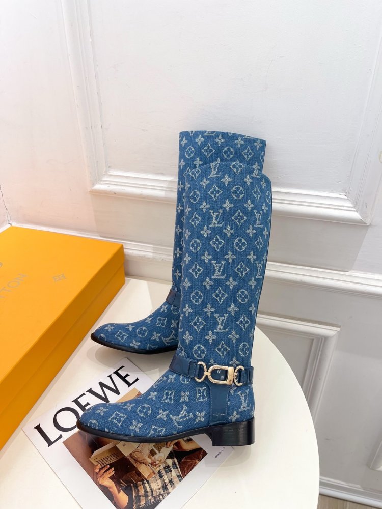 Boots women's фото 4