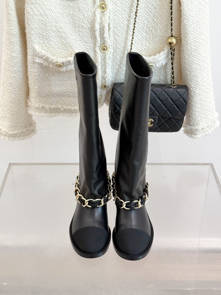 Сапоги женские фото 4