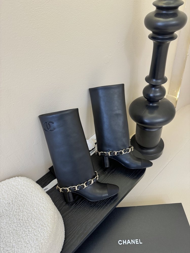 Boots women's фото 4