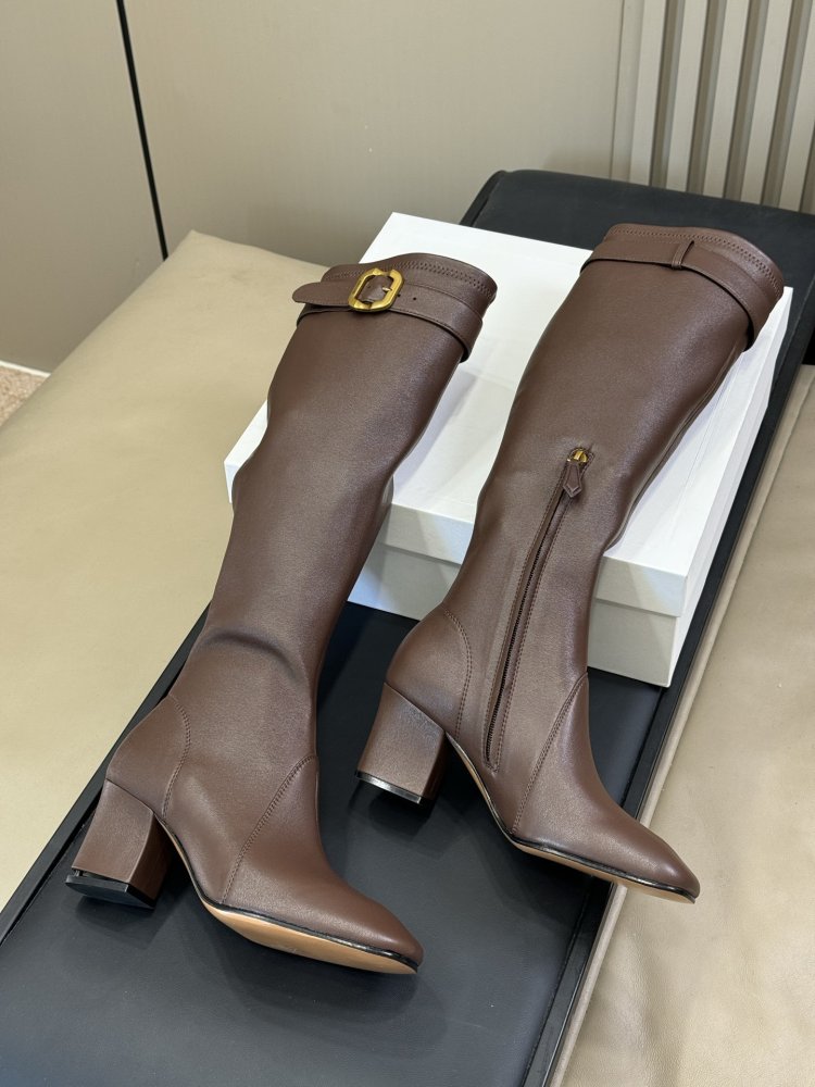 Сапоги женские фото 4