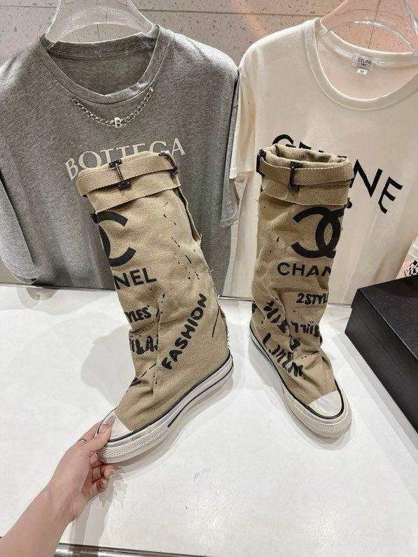 Чоботи жіночі фото 4