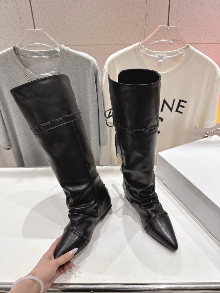 Сапоги женские фото 4