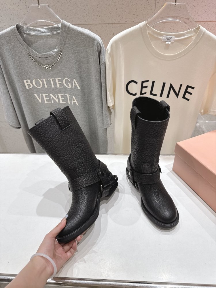 Чоботи жіночі фото 4