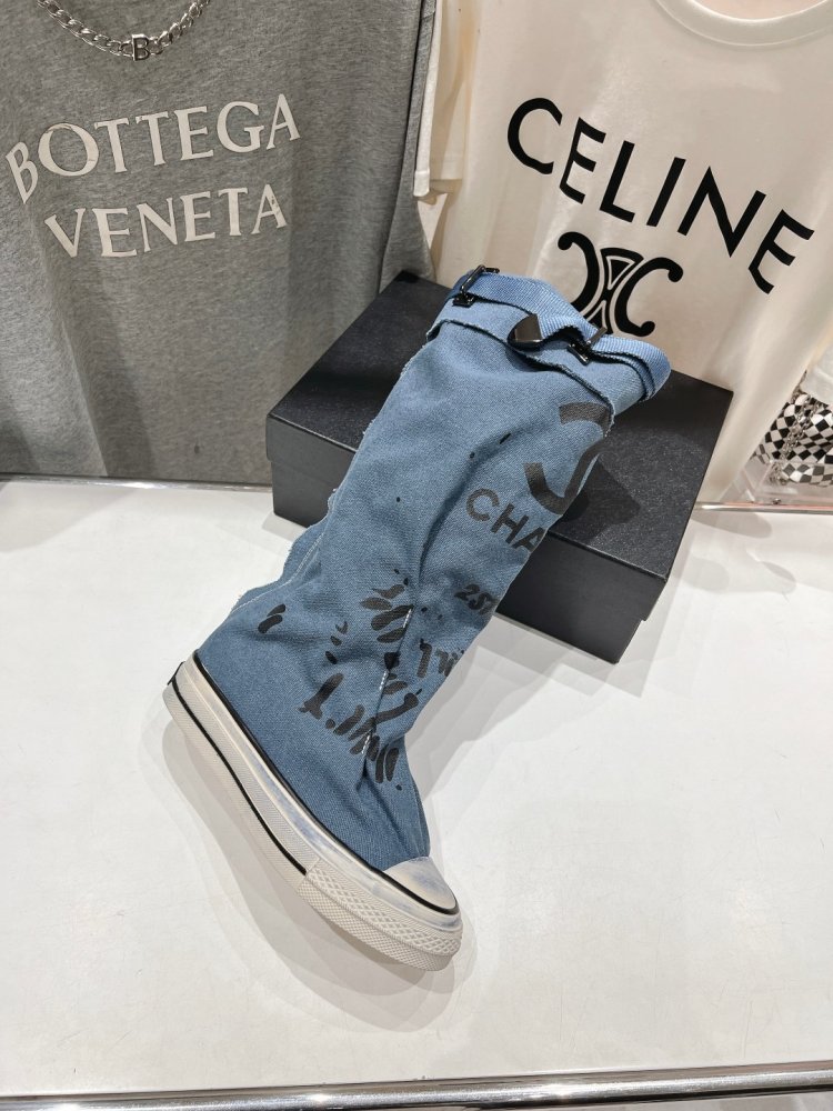 Boots women's фото 4