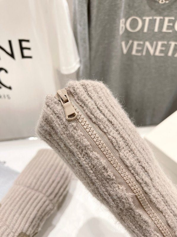 Boots women's фото 4