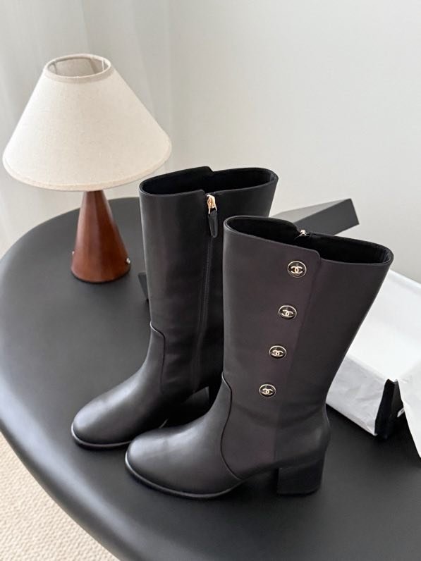 Сапоги женские фото 4