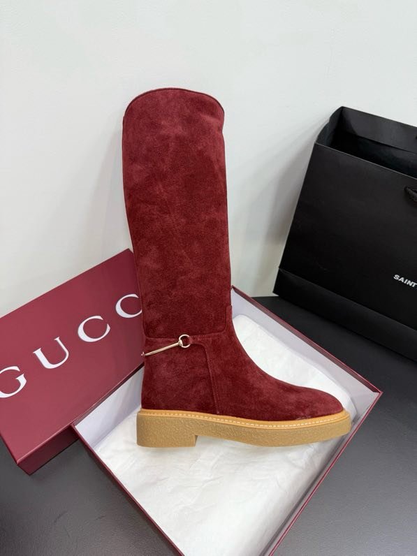 Сапоги женские фото 4