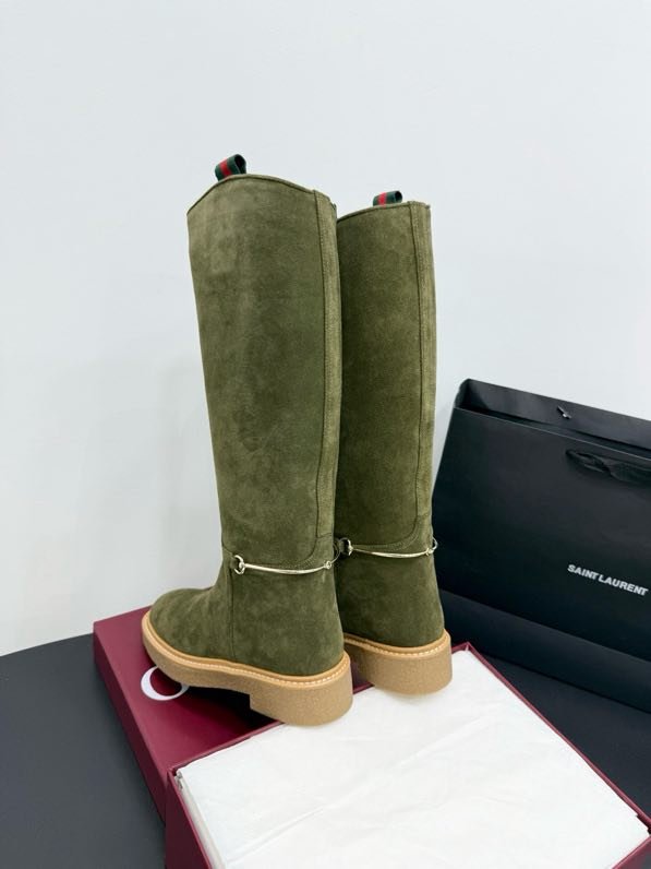 Чоботи жіночі фото 4