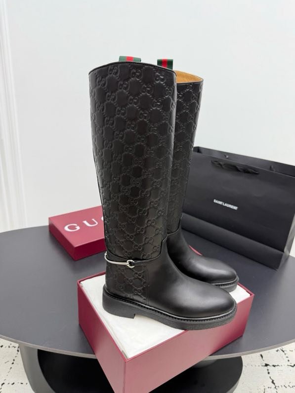 Сапоги женские фото 4