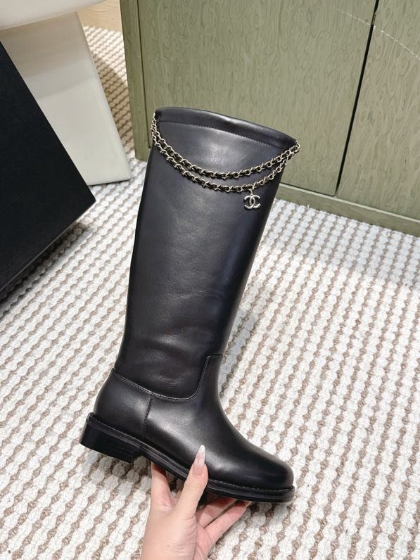 Сапоги женские фото 4