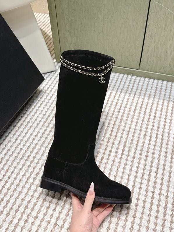 Сапоги женские фото 4