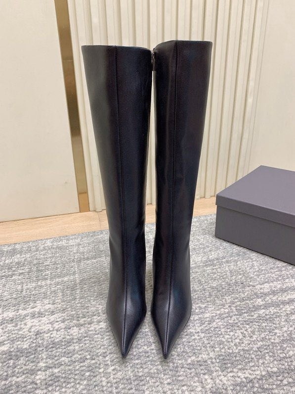 Сапоги женские фото 4