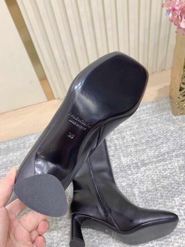 Сапоги женские фото 4