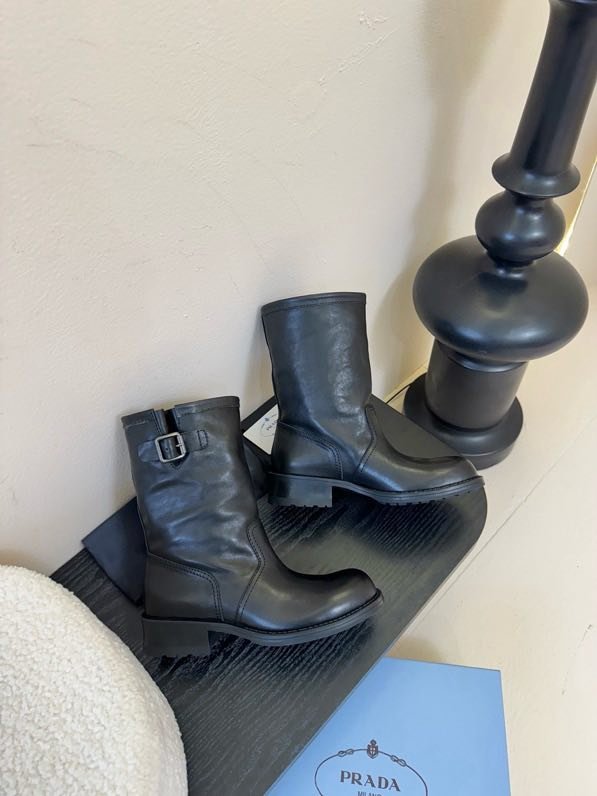 Boots women's фото 5