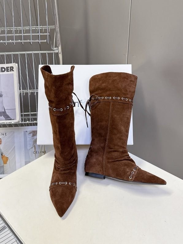 Сапоги женские фото 5