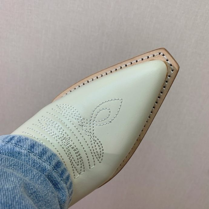 Boots women's фото 5