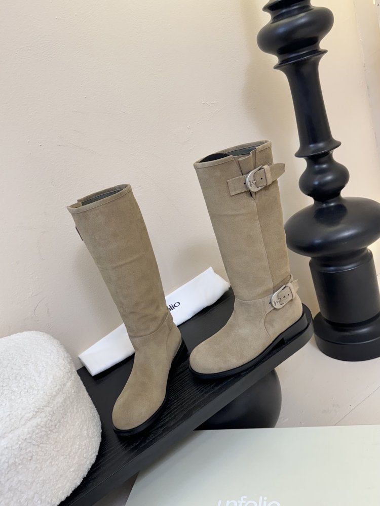 Сапоги женские фото 5