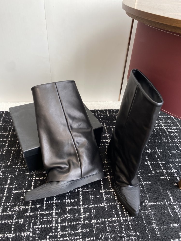 Boots women's фото 5