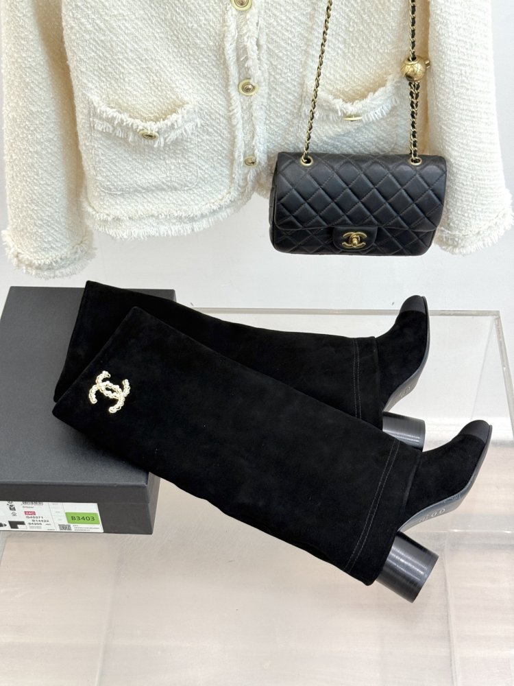 Чоботи жіночі фото 5