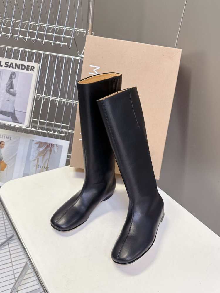 Boots women's фото 5