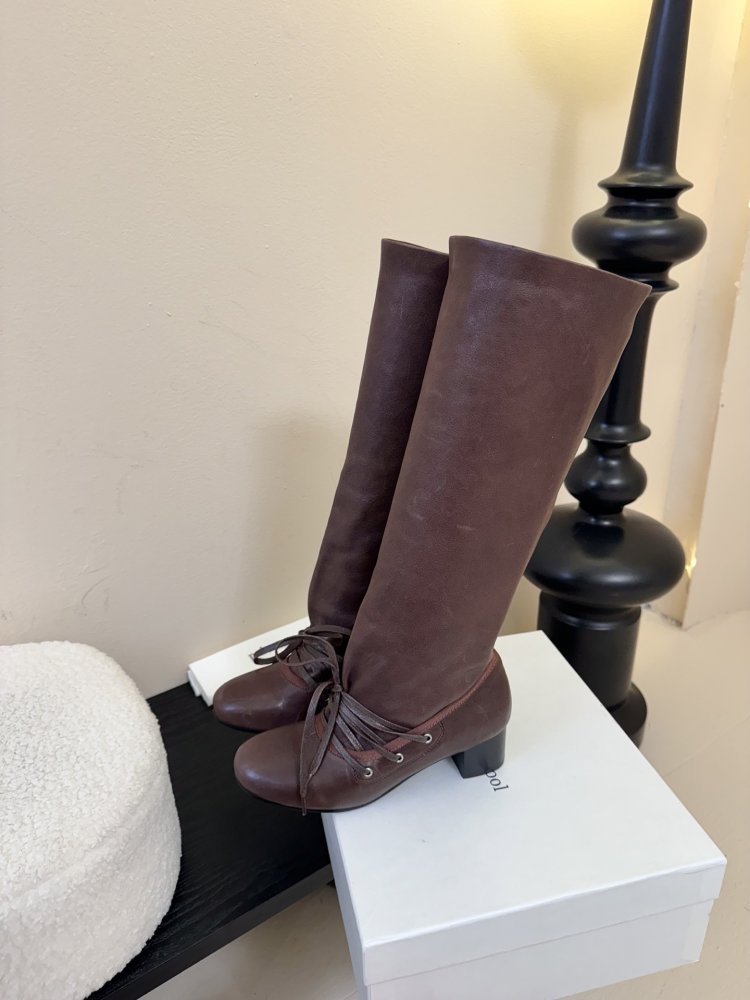 Сапоги женские фото 5