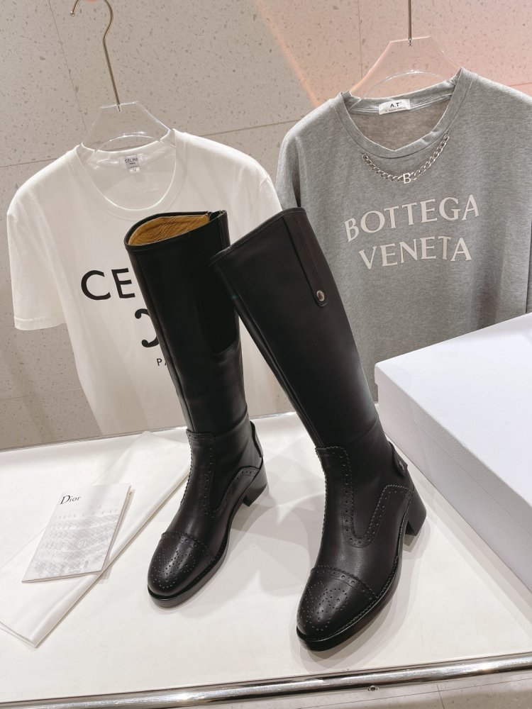 Чоботи жіночі фото 5