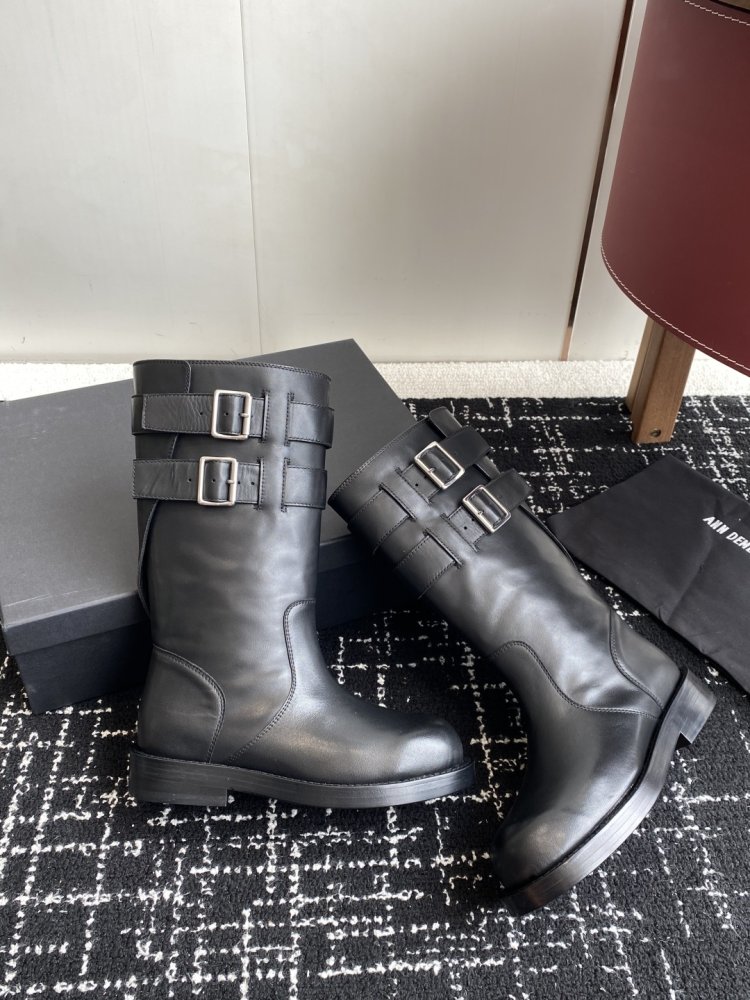 Сапоги женские фото 5